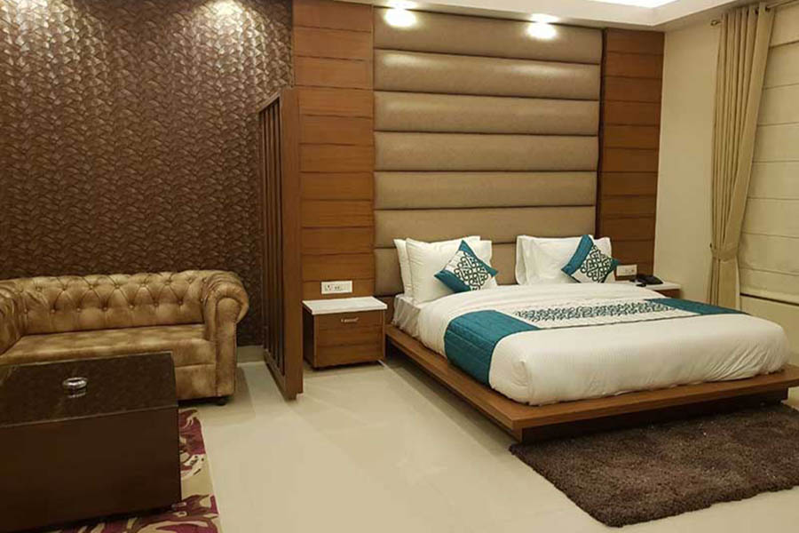 Maulik Mansion